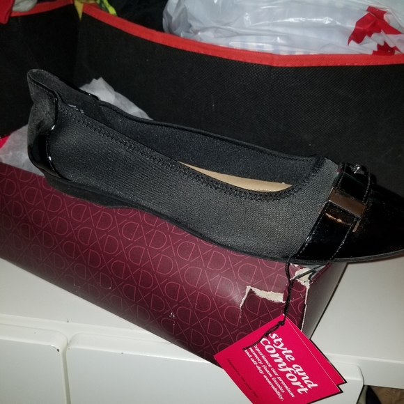 Shoes - Picture 10 of 13